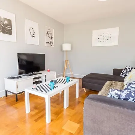 Bambou Yourhosthelper Apartment