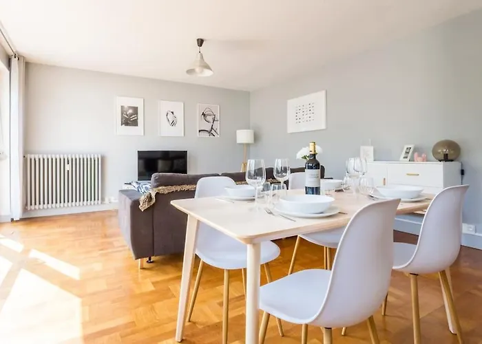 Bambou Yourhosthelper *